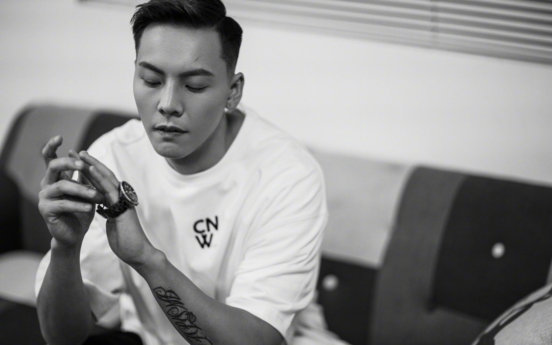 三色箭镞破阿尔卑斯红墙，吉鲁的致命一击与H组那场唯一的永恒